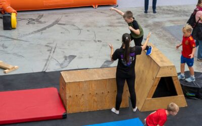Parkour pro děti Ostrava: Jak UMPARK kroužek rozvíjí motoriku a sebevědomí